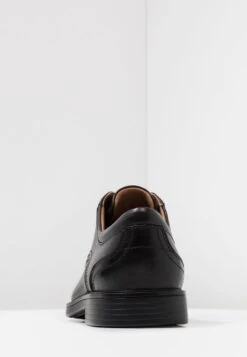 Clarks UN ALDRIC LACE - Business-Schnürer - Black 10 Clarks UN ALDRIC LACE - Business-Schnürer - Black -Schickes Schuh Geschäft 0d7b956d072f48d599039b72df4d7f7e
