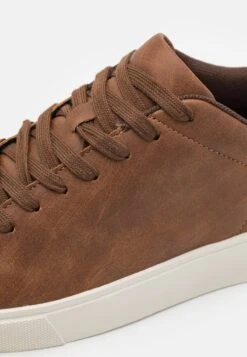Pier One UNISEX - Sneaker Low - Cognac 11 Pier One UNISEX - Sneaker Low - Cognac -Schickes Schuh Geschäft 1ede9a8d3f614add9e57eb38fcd5178b