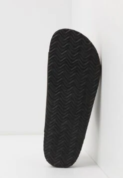 Pier One UNISEX - Hausschuh - Brown -Schickes Schuh Geschäft 23e143c048ee4fd8b5e22a3556ccfbfb