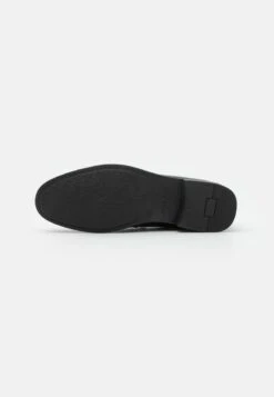 Pier One Slipper - Black 10 Pier One Slipper - Black -Schickes Schuh Geschäft 258ac2347fc244678f553ccee6f2345d