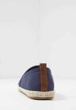 Pier One RENA ESPADRILLE UNISEX - Espadrille - Dark Blue 11 Pier One RENA ESPADRILLE UNISEX - Espadrille - Dark Blue -Schickes Schuh Geschäft 2c00e9d984504d77b812e8ffd7e16bdf