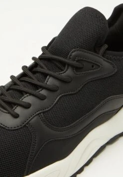 Pier One UNISEX - Sneaker Low - Black/white -Schickes Schuh Geschäft 383be7e17d7b4e6fb1f7aa6c378ae4ea