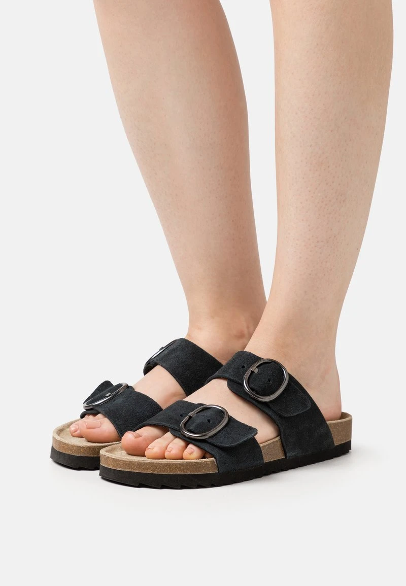 Pier One LEATHER - Pantolette Flach - Black 1 Pier One LEATHER - Pantolette Flach - Black