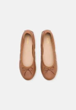 Pier One LEATHER - Klassischer Ballerina - Cognac 11 Pier One LEATHER - Klassischer Ballerina - Cognac -Schickes Schuh Geschäft 578c11cbf529415bb49677d67ba45920