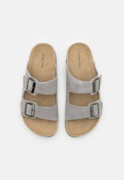 Pier One LEATHER UNISEX - Pantolette Flach - Grey 9 Pier One LEATHER UNISEX - Pantolette Flach - Grey -Schickes Schuh Geschäft 6e172422b00e484a8ac21c5f565af9d6
