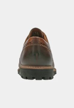 Clarks BATCOMBE WING - Schnürer - Brown -Schickes Schuh Geschäft 898dad8a80b74101887afd519786f26e