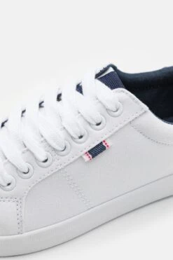 Pier One Sneaker Low - White 11 Pier One Sneaker Low - White -Schickes Schuh Geschäft 8c95685700f845bf82458695fc2d40fb
