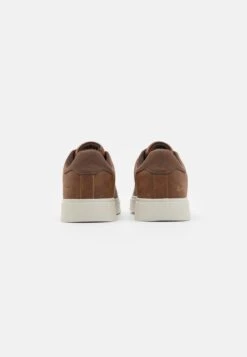 Pier One UNISEX - Sneaker Low - Cognac 8 Pier One UNISEX - Sneaker Low - Cognac -Schickes Schuh Geschäft 8fc46a00bfc54014b9ab0c4b860fd9e9