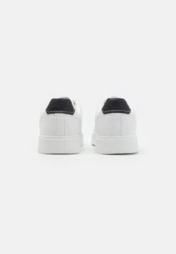 Pier One UNISEX - Sneaker Low - White -Schickes Schuh Geschäft 93389823d7c54ea3baab2e6817d7366e