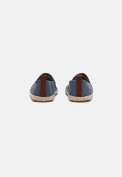 Pier One RENA ESPADRILLE UNISEX - Espadrille - Blue -Schickes Schuh Geschäft c59a3b2dc1ad4928b1cd0b14e0ba2e6e