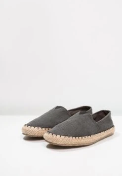 Pier One Espadrille - Grey 8 Pier One Espadrille - Grey -Schickes Schuh Geschäft d3f6d93cf6a84c038fa1e85511b70aa4