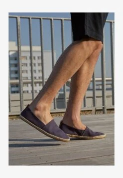 Pier One RENA ESPADRILLE UNISEX - Espadrille - Dark Blue 8 Pier One RENA ESPADRILLE UNISEX - Espadrille - Dark Blue -Schickes Schuh Geschäft ddd12ad1b1c0447b922653244352df1c