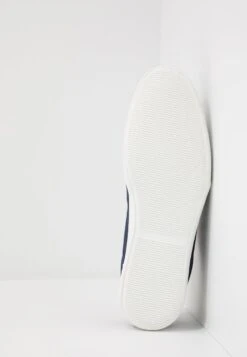 Pier One UNISEX - Sneaker Low - Dark Blue -Schickes Schuh Geschäft e752f9ad01314be7869db9ae10f02a5b