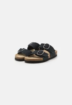 Pier One LEATHER - Pantolette Flach - Black 8 Pier One LEATHER - Pantolette Flach - Black -Schickes Schuh Geschäft fefde2b9b36946c6bf099f832a1ca0bd